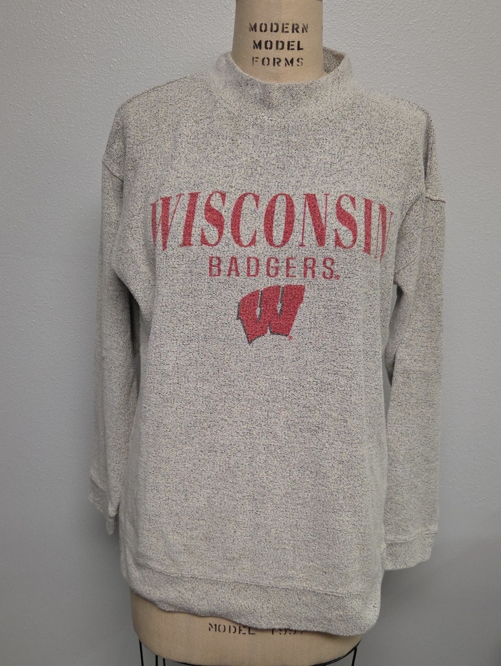 Wisconsin Badgers Light Gray Graphic Mockneck Sweatshirt